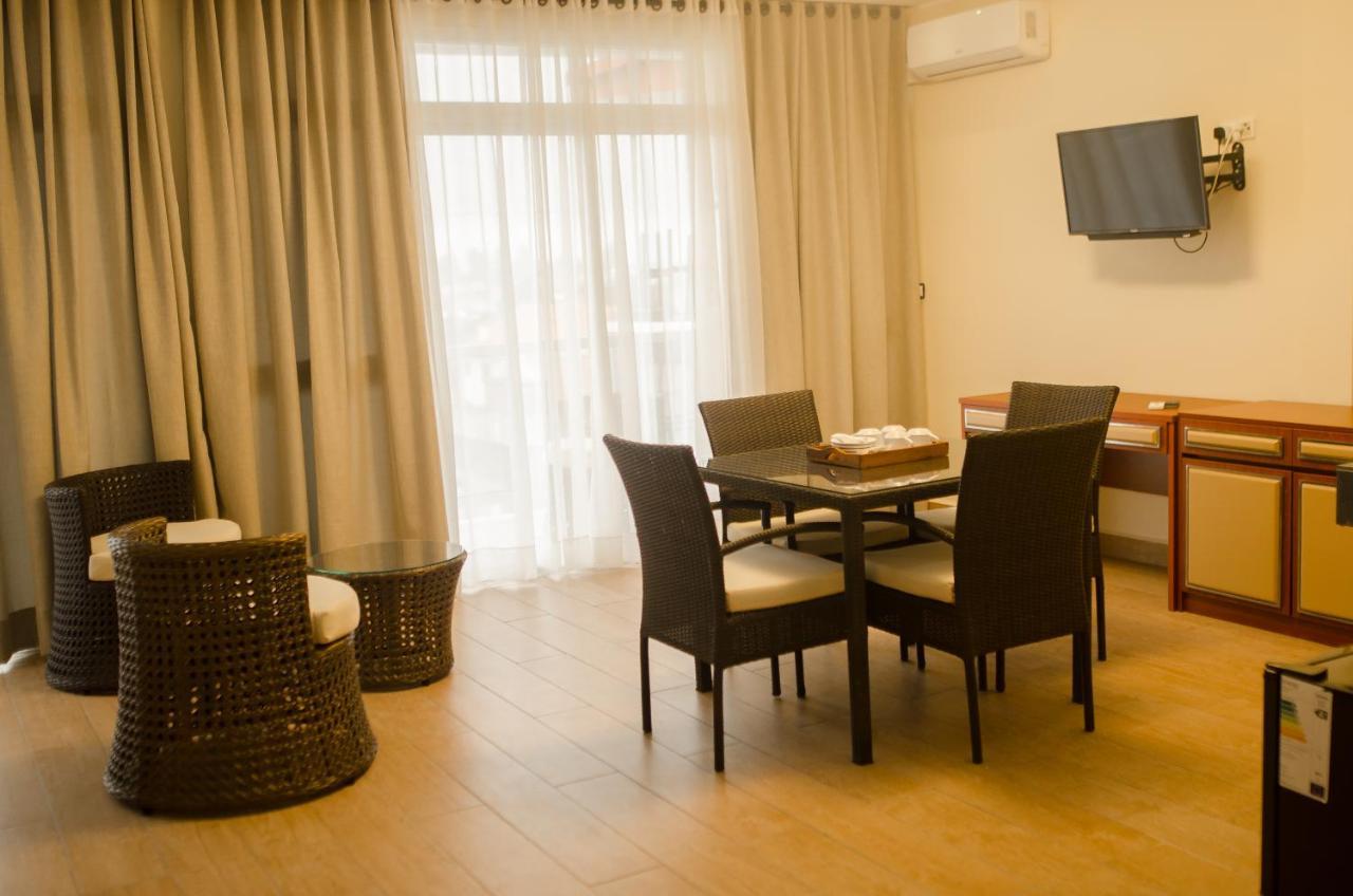 Menabe'L Hotel Antsirabe Eksteriør billede